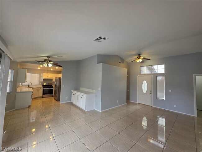 Building Photo - 5843 Berry Hill Ln