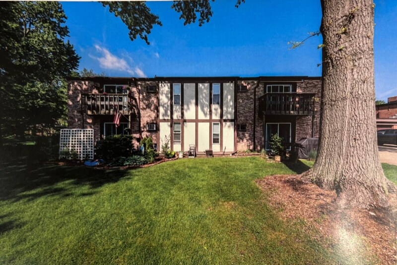 Building Photo - 29315 Detroit Rd