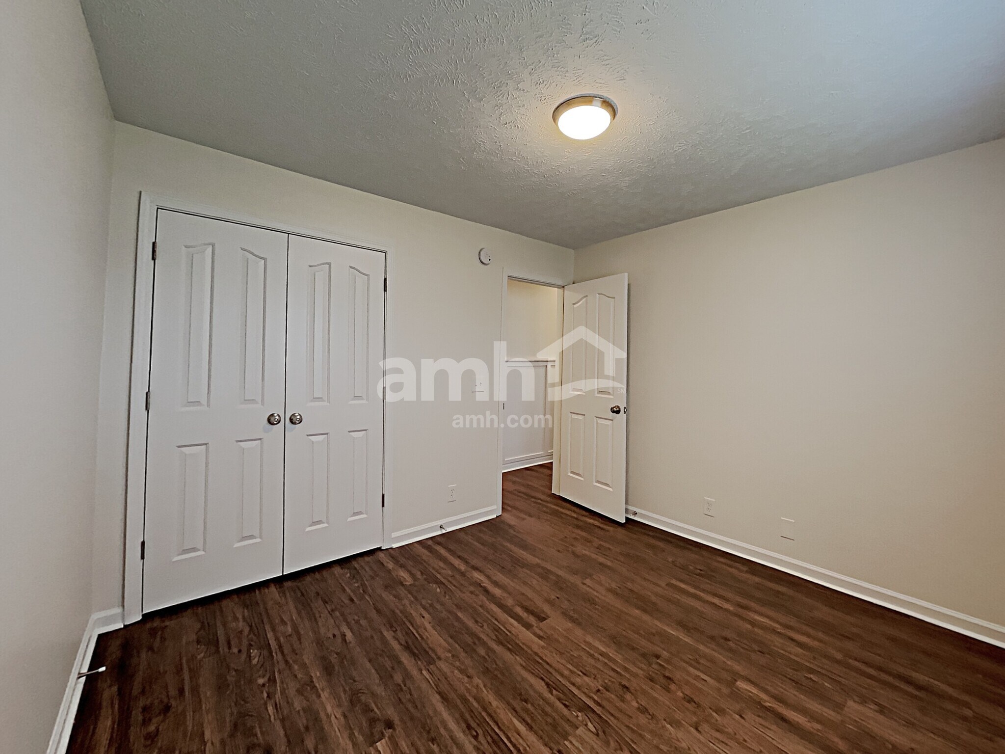 Building Photo - 1543 St Andrews Dr