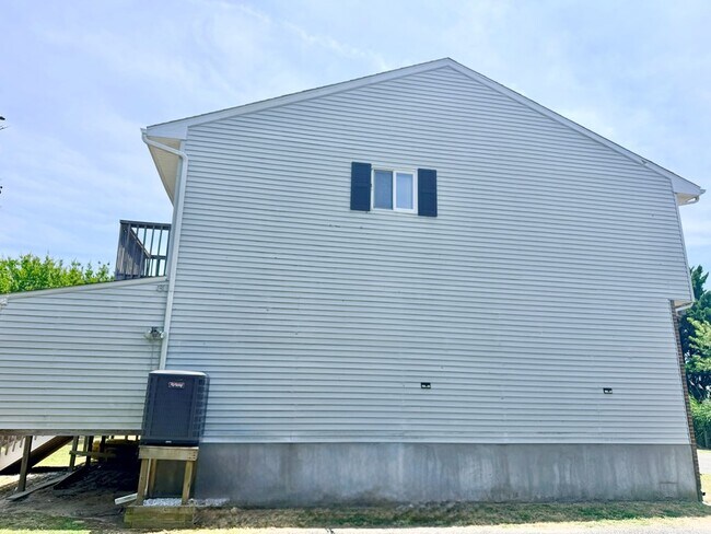 Building Photo - 6367 Teal Ln