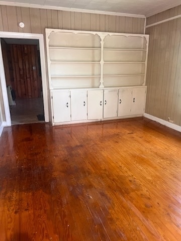 Building Photo - 2 Bedroom 1 bathroom