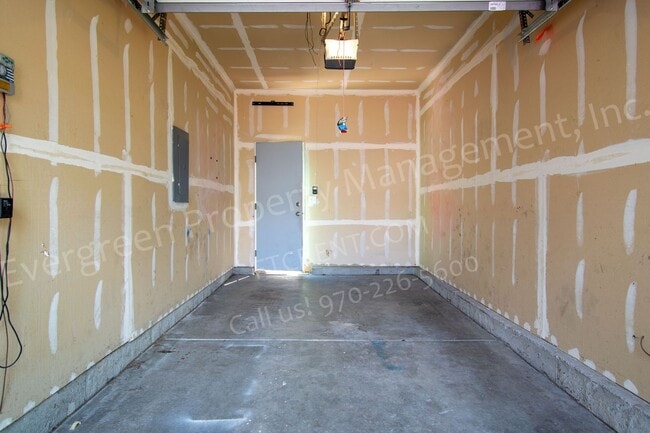 Building Photo - 3326 Warren Farm Dr