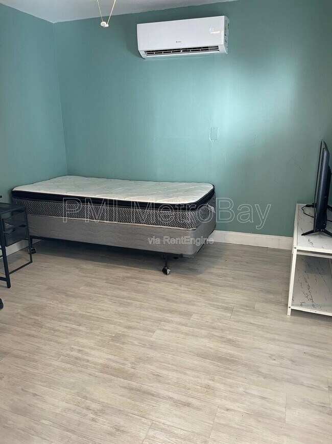 Building Photo - 8210 N Klondyke St