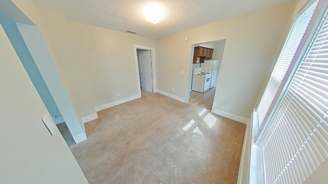 Building Photo - " 2-Bed Oasis in Heart of Royal Oak – Cozy...