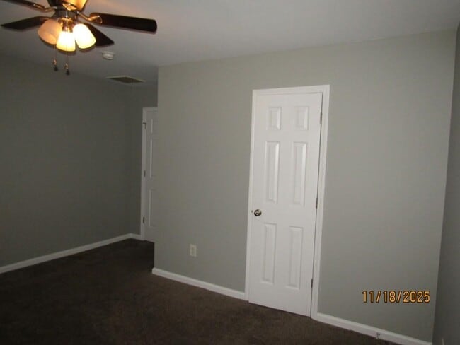 Building Photo - 4128 Horseshoe Rd N