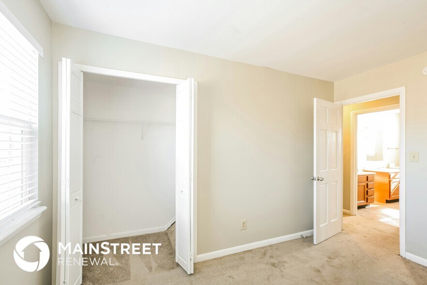 Building Photo - 10307 Kiowa Dr