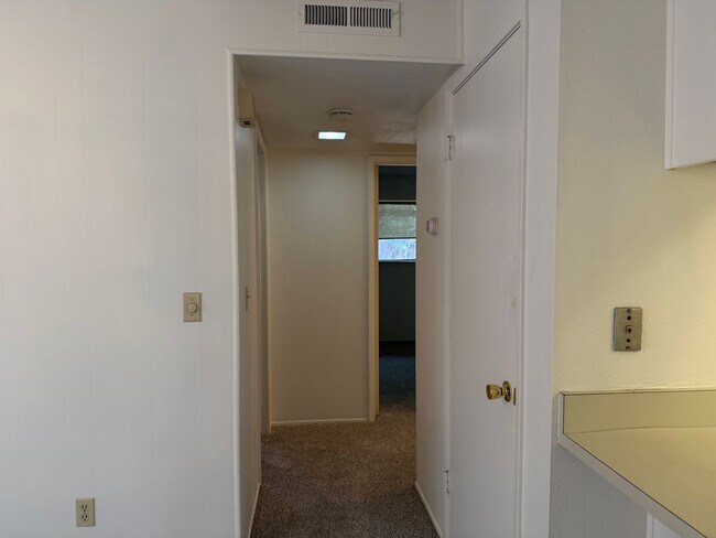 Building Photo - 6172 Peoria Dr