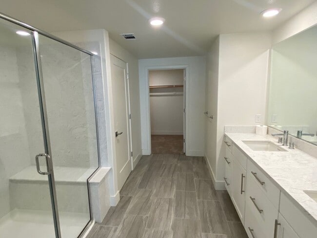 Building Photo - Recently Built and Immaculate 3 Bedroom 2.5 Bathroom Condo in Milpitas