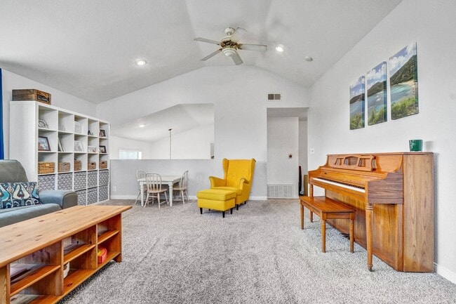 Building Photo - 14501 Wesfall Rd., Tustin CA 92780 5 BR, 3...