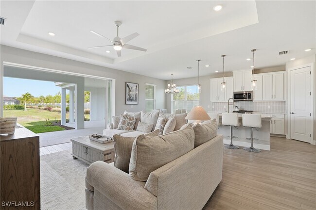 Building Photo - 11964 Molto Dr