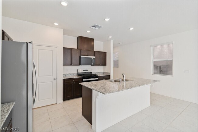 Building Photo - 9079 Vesey Ave