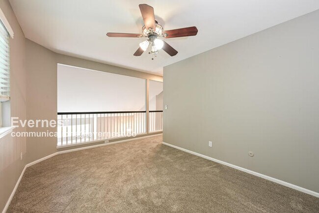 Building Photo - 16241 Bluebonnet Dr