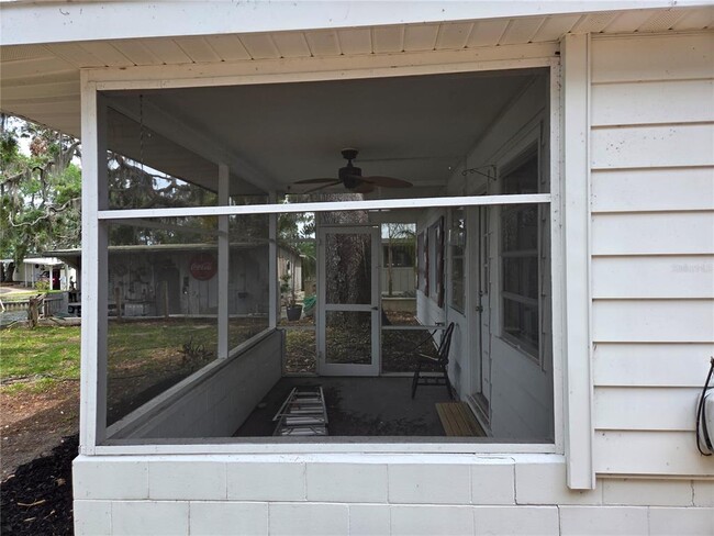 Building Photo - 603 Homer St