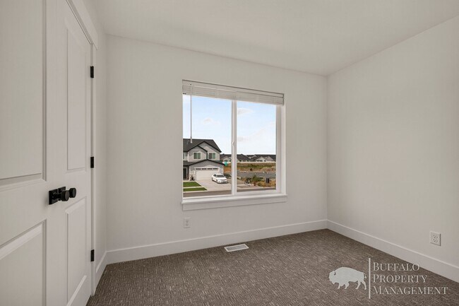 Building Photo - 670 S 2315 W