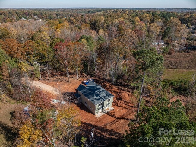 Building Photo - 5536-5538 Wrenn Dr