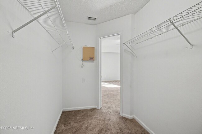 Building Photo - 1290 Ardmore St