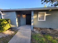 Building Photo - 105 Dorchester Square