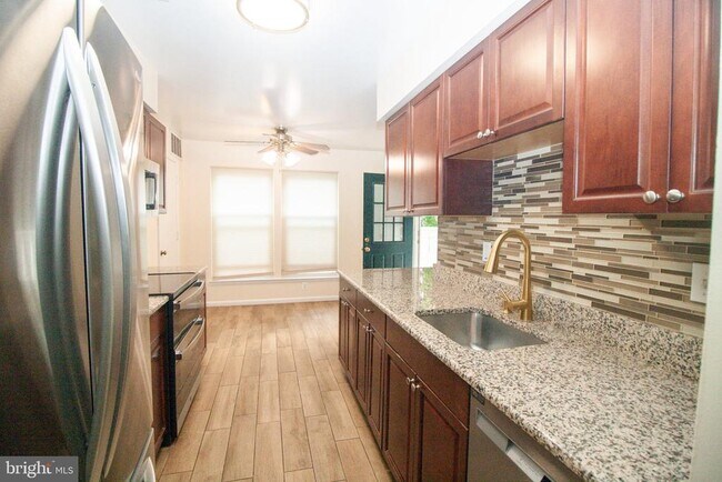 Building Photo - 11325 Halethorpe Terrace