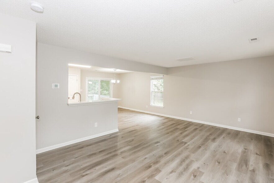 Building Photo - 7218 William Reynolds Dr