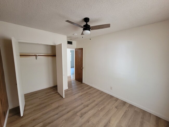 Building Photo - Beautiful 3 Bed, 3 Bath Home in El Centro!
