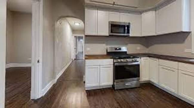 Building Photo - Grand Ave. Property