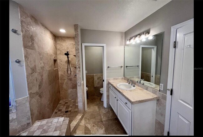 Building Photo - 2920 W El Prado Blvd