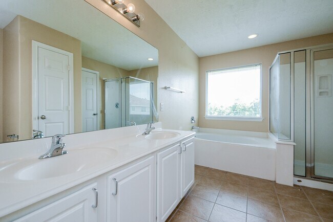 Building Photo - 3103 Atherton Canyon Ln