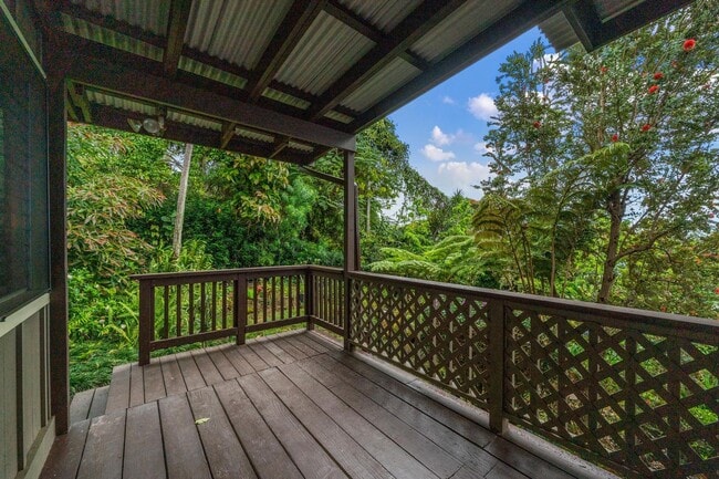 Building Photo - 76-886 Hualalai St