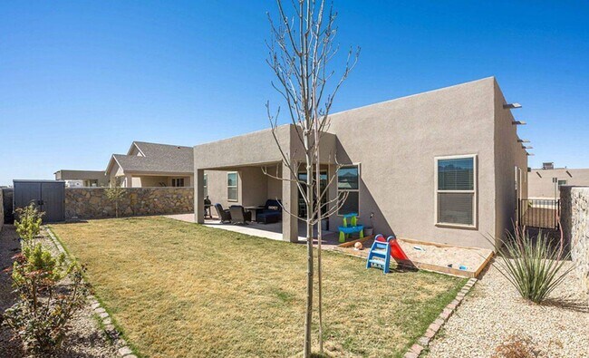 Building Photo - 6516 Blackbird Rd
