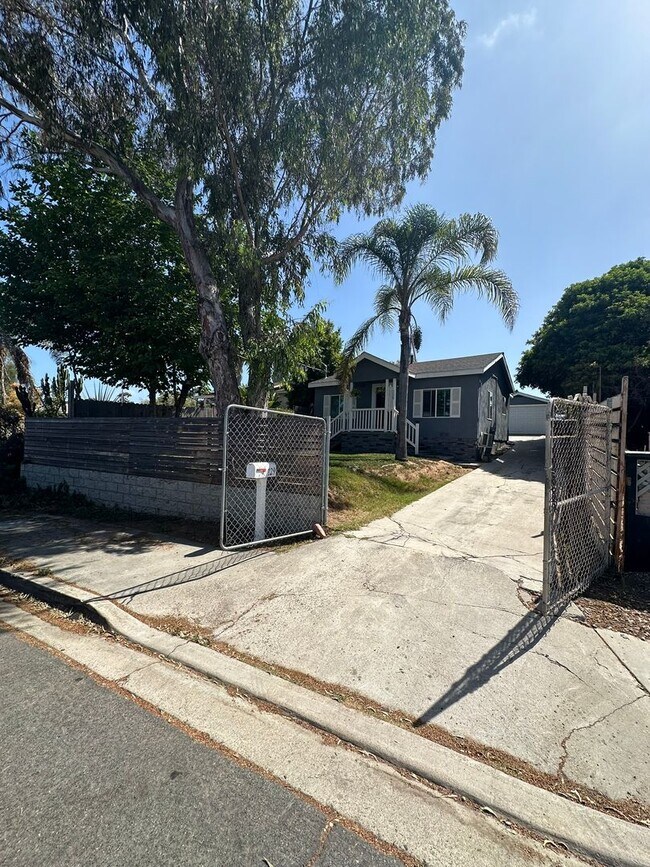 Building Photo - Inviting 3-Bedroom | 2-Bathroom Home in National City