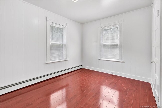 Building Photo - 130 Long Hill Ave