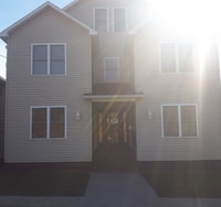 Building Photo - 330-332 Green St