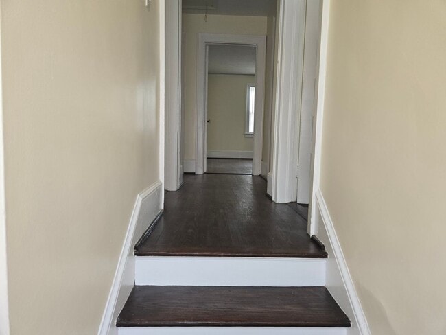 Building Photo - 4 Bedroom 2 bath Home For Rent - Heart of Florence