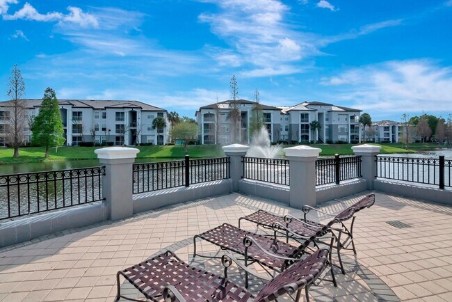Building Photo - Remodeled and Upgraded -2nd Floor - 1 Bed 1 Bath Condo For Lease