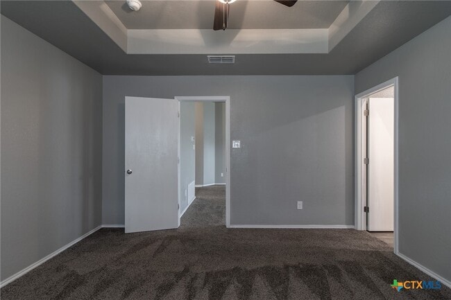 Building Photo - 2305 Vicksburg Ln
