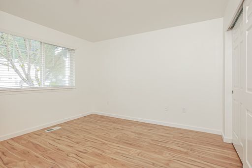 Building Photo - Newly Remodeled 3 bed 2.5 bath Townhome for Rent in Willow Grove Community