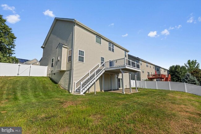 Building Photo - 3428 Hill Gail Dr