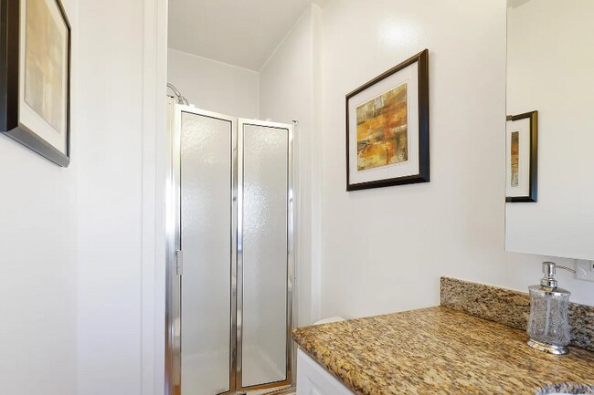 Building Photo - 931 Chestnut St