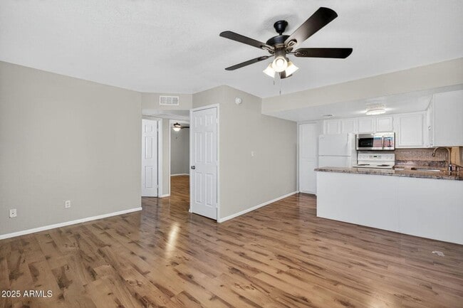 Primary Photo - 21622 N 23rd Ave