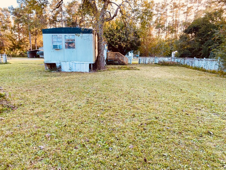 Building Photo - 1086 Tigger Loop
