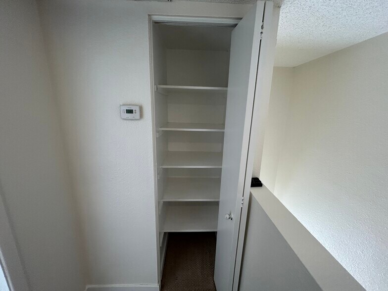 Building Photo - 2698 N 43rd Ave