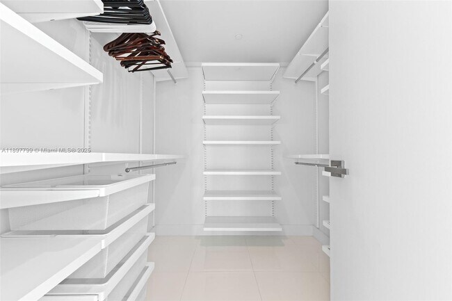 Building Photo - 1080 Brickell Ave