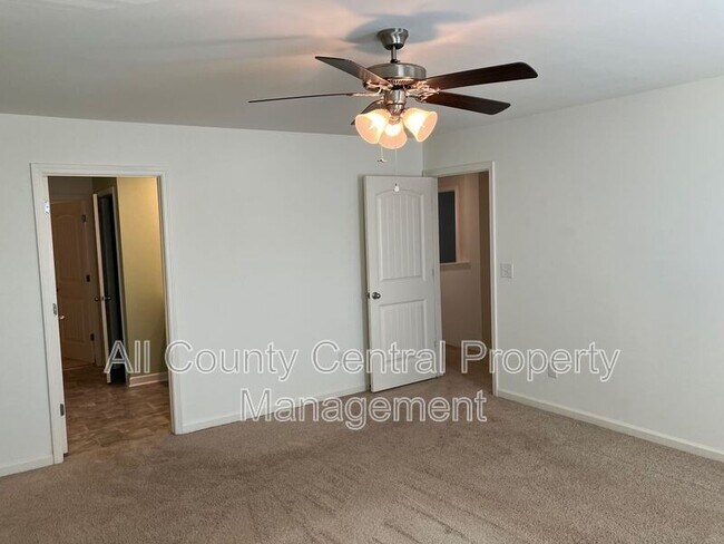 Building Photo - 22730 Duffee Ln