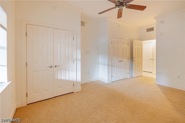 Building Photo - 1362 Centre Ct Ridge Dr