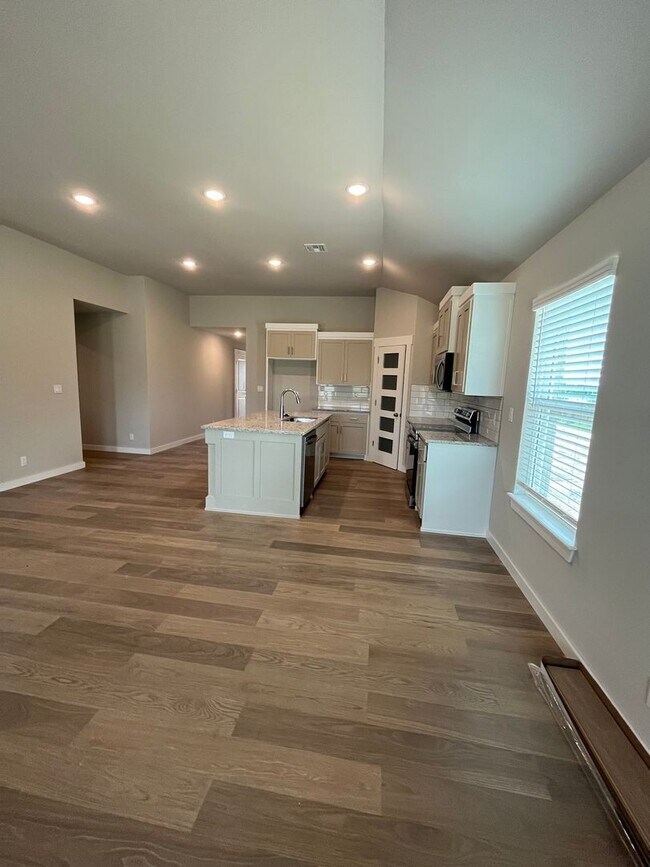 Building Photo - 14505 E 39th Pl S