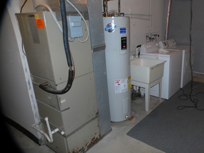 Building Photo - 5041 E Woodmill Dr