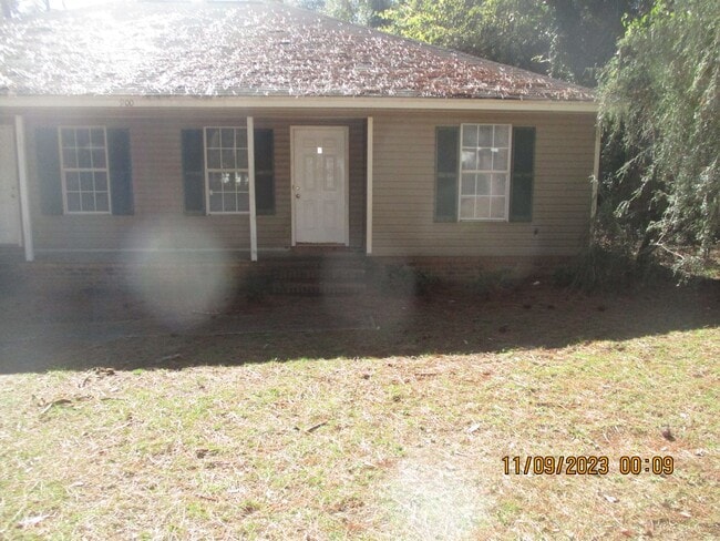 Primary Photo - 900 9th Ave