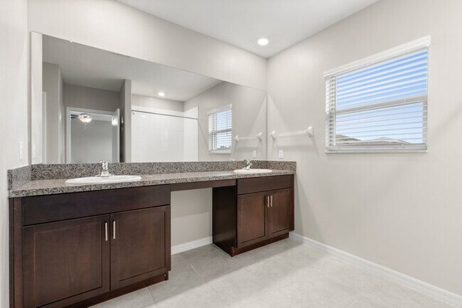 Building Photo - Brand New Home For Rent in Creek Preserven