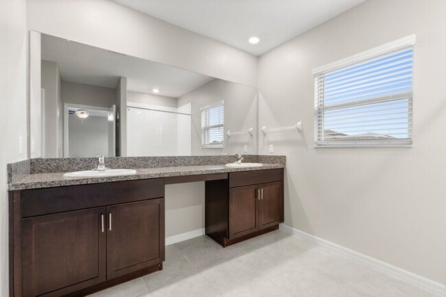 Building Photo - LIKE NEW Home For Rent in Creek Preserve!