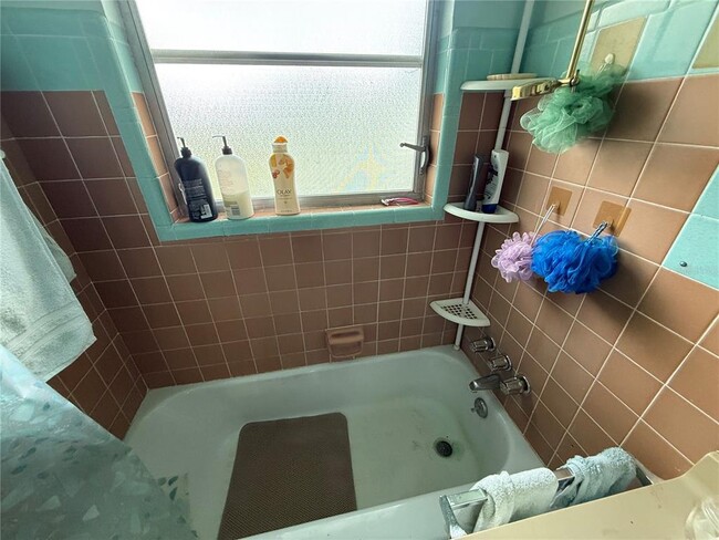 Building Photo - 5854 9th St